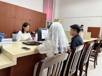 七夕为爱“加班”，婚姻登记处暖心上演服务进行时
